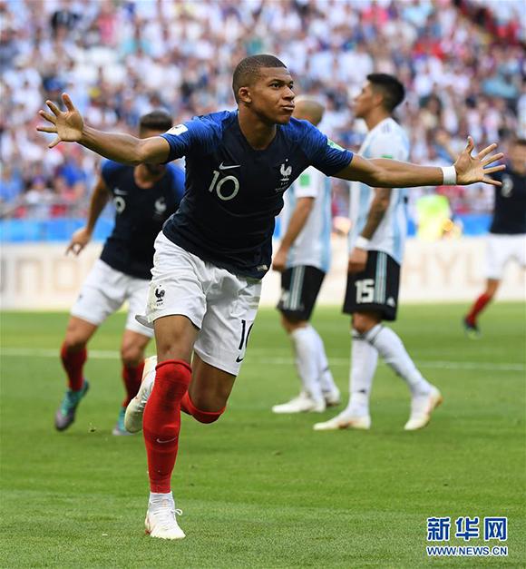 快船惜败森林狼，哈登独砍34分撑场，伦纳德下半场失常，其余球员表现低迷