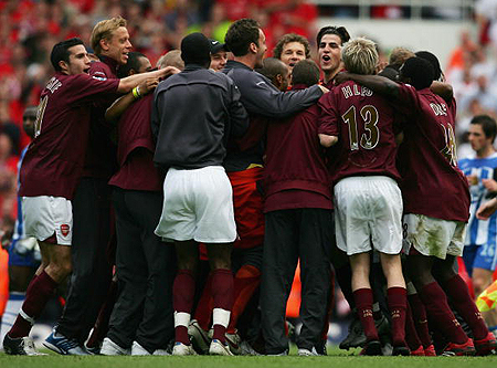 他是从谷底往上爬的那种人