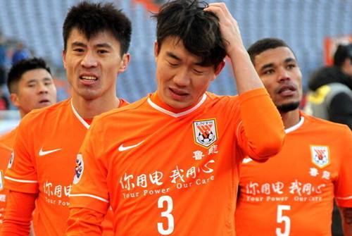 詹姆斯放弃得分上双记录，最后一传助攻八村垒绝杀，湖人险胜猛龙