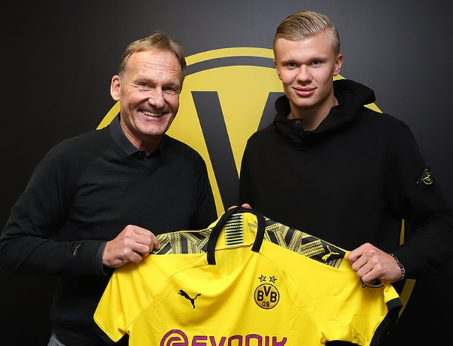 罗德里戈在皇马遭遇困境，状态低迷，被放弃，可能转会至其他球队。